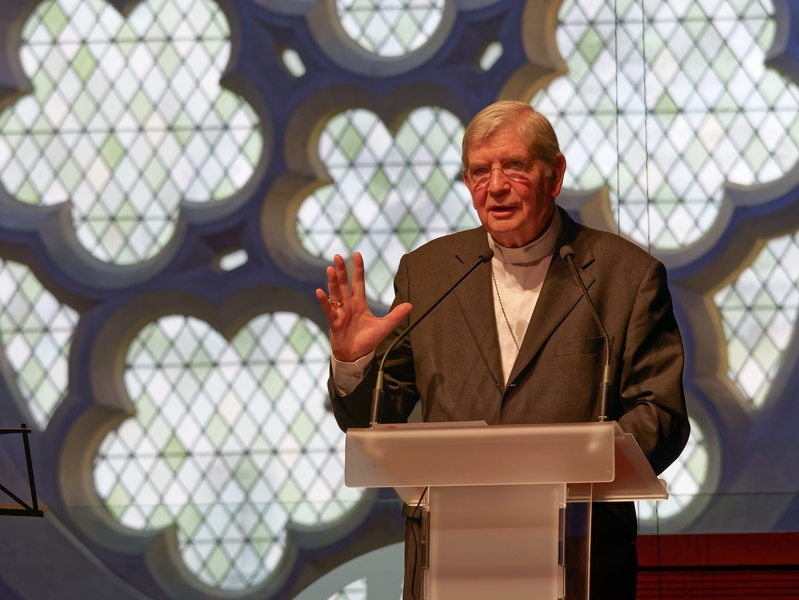 Discours de l'évêque de Paris